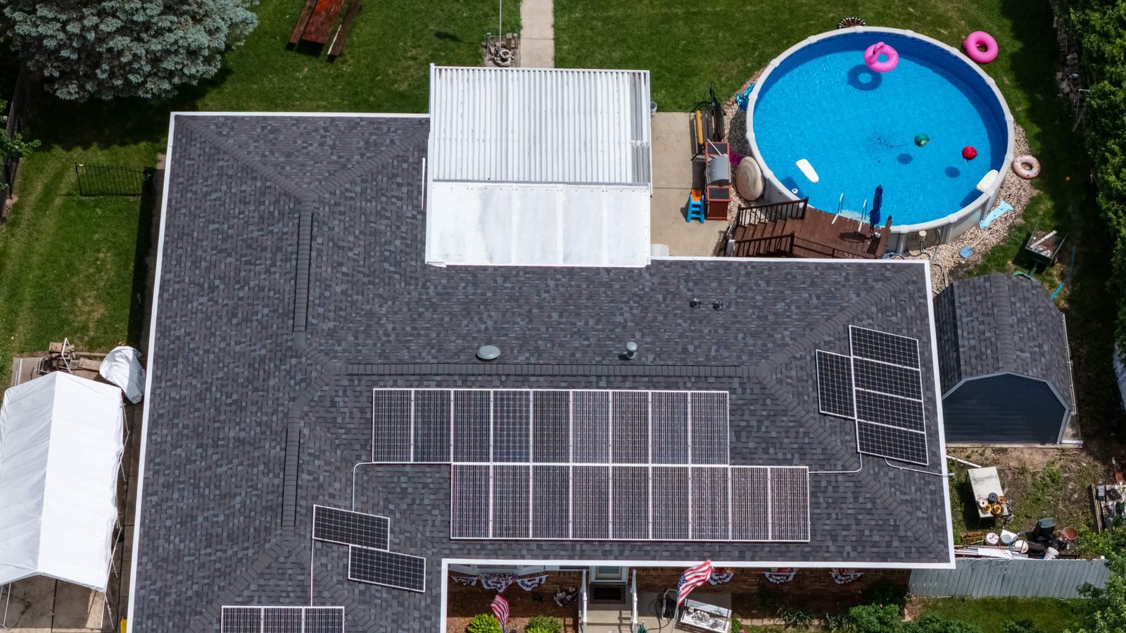Clean residential rooftop solar project near the Rockford metro service area