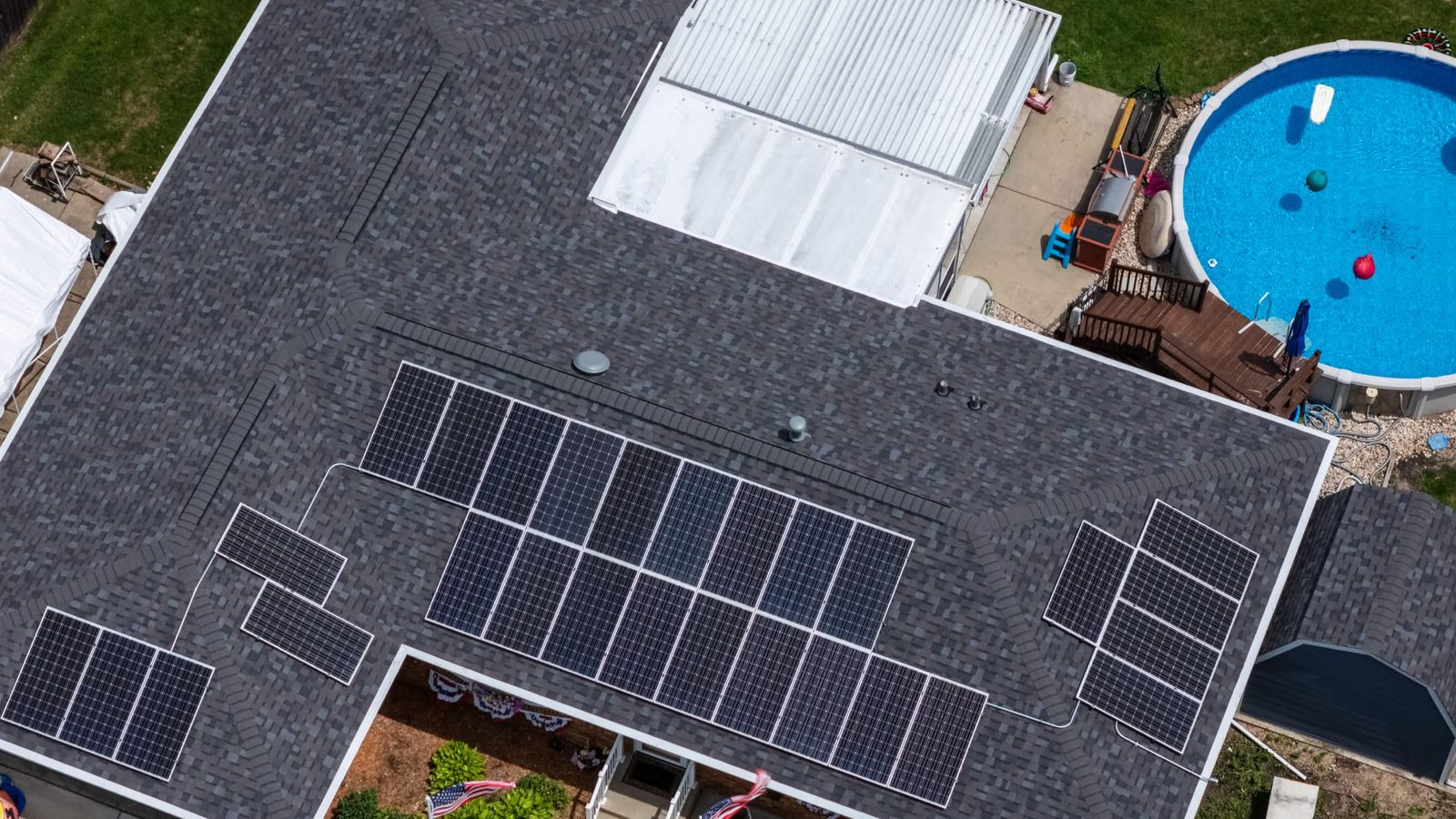Rooftop solar installation used for Boone County service-area context