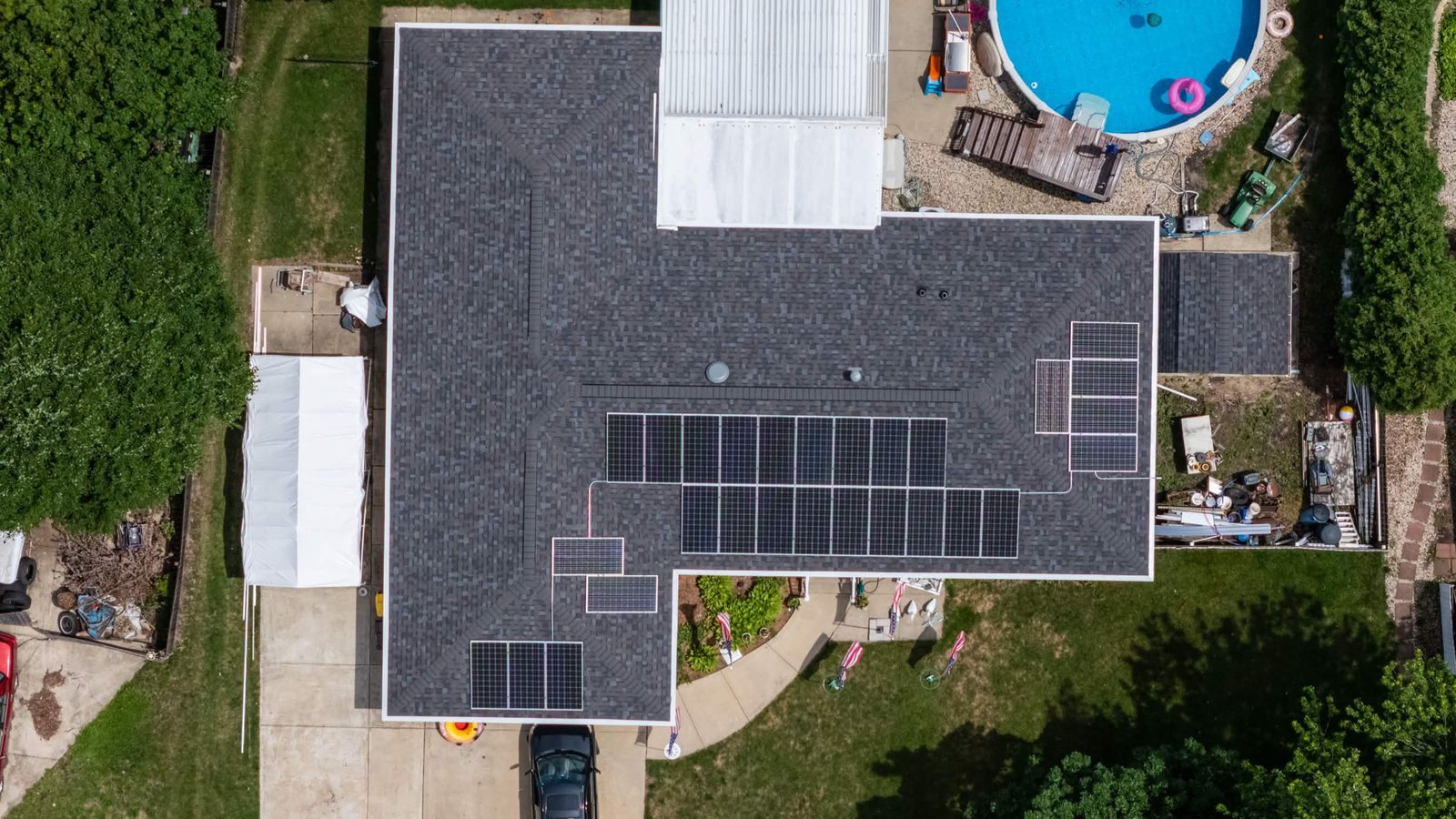 Residential rooftop solar array used for western Northern Illinois service-area context