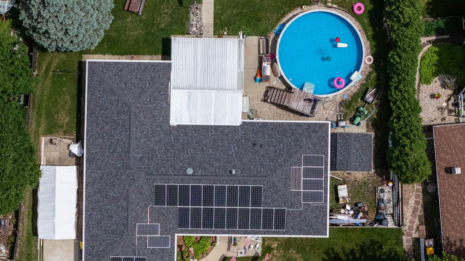 Aerial view of a real residential solar installation used for local Braven Solar project context